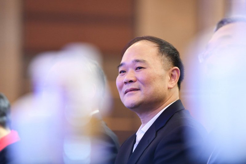 陆家嘴停牌：证监会放开再融资第三日，抢下房企重组首单！